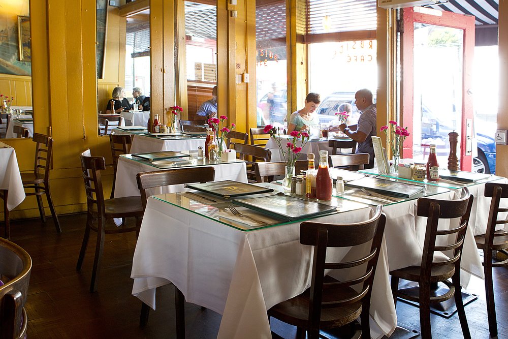 255089 opentable%20dining%20room 9fb3b4 large 1502265593