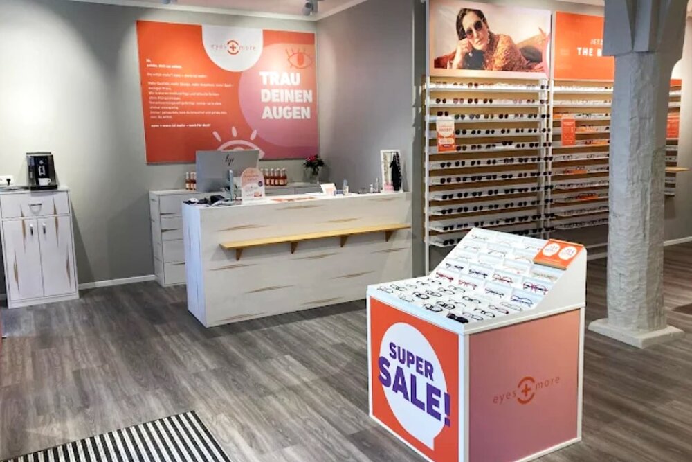 Limitiert: Neue Brille inkl. Gläser jetzt für 89 Euro bei eyes + more Tübingen