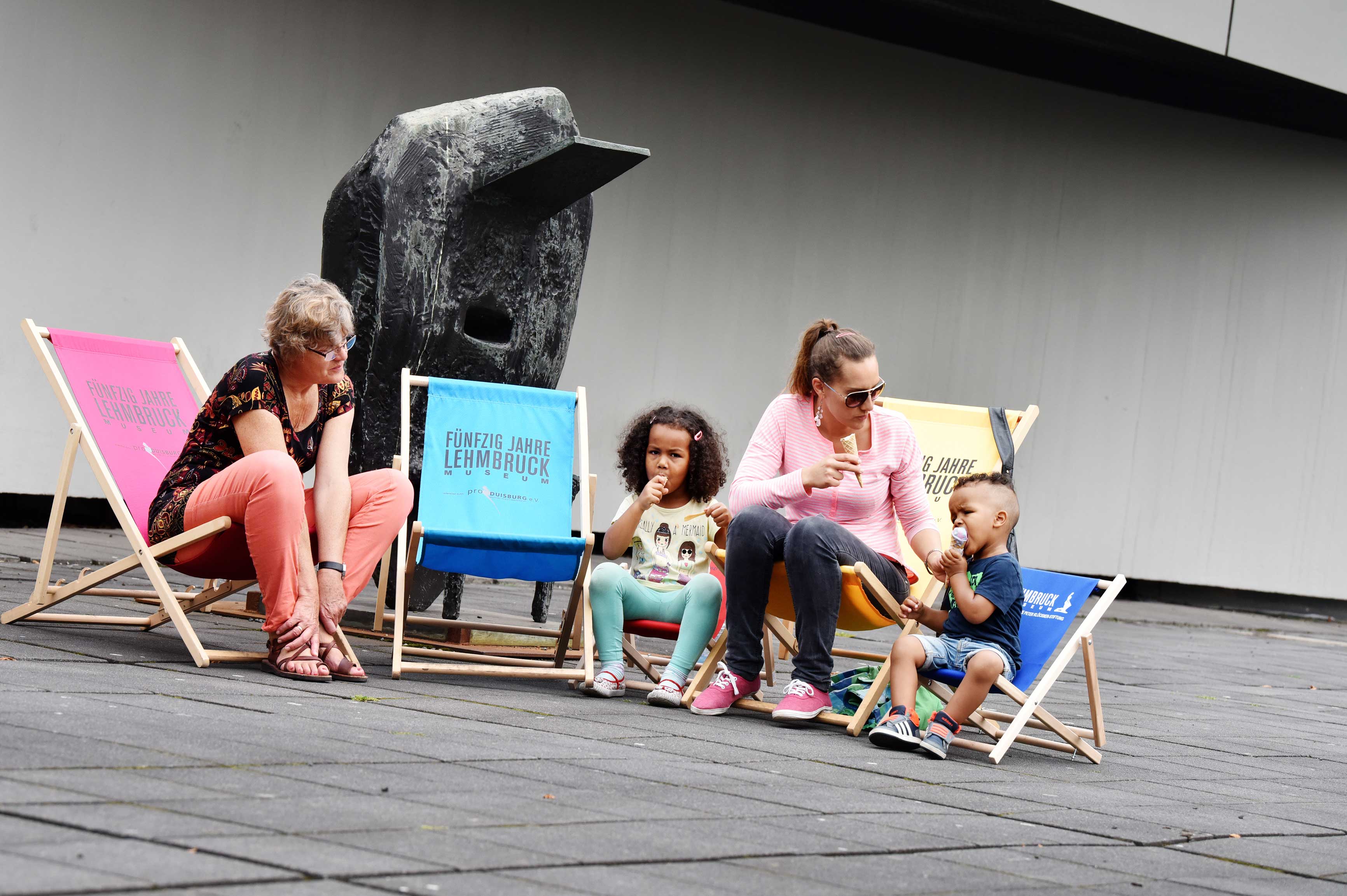 269812 sommerfest%20des%20lehmbruck%20museums,%20foto%20frank%20vinken 952cf6 original 1516023031