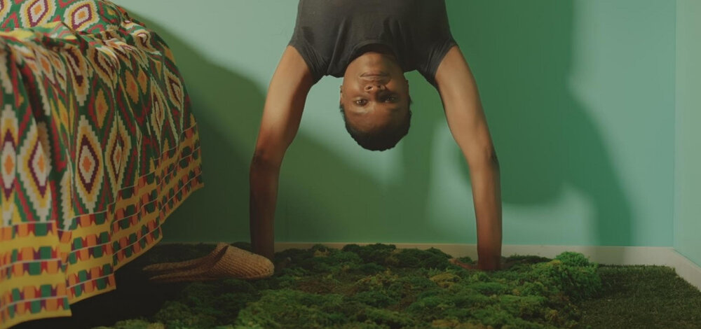 Mika Rottenberg, Remote (Filmstill), 2022, © Künstlerin.jpg