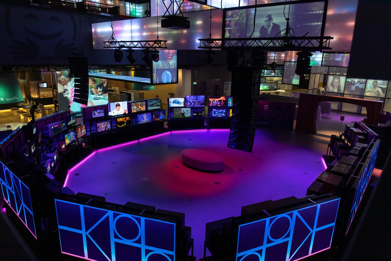 Installatie 75 jaar TV. Fotograaf-Yasmine Hamouda.jpg