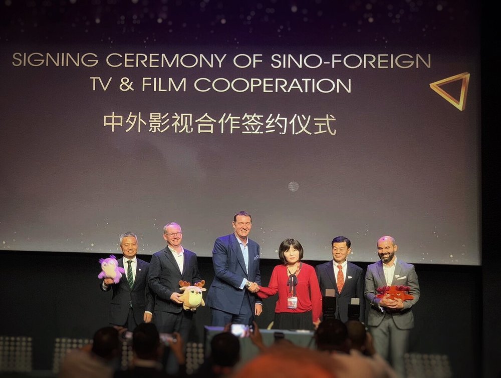 293591 vimn iqiyi%20signing%20ceremony%20%40mipcom%202018 361ceb large 1539745234
