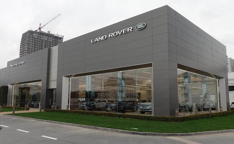 284571 jaguar land rover past haar dealernetwerk aan in hilversum 518189 original 1530879296