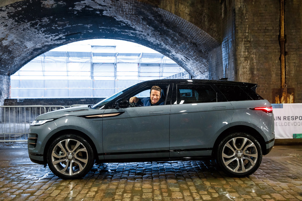 298846 jamieoliver rr evoque 00 9217c3 large 1544616742