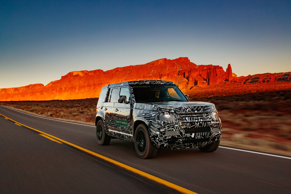 310710 land rover defender 00 917882 large 1556610161