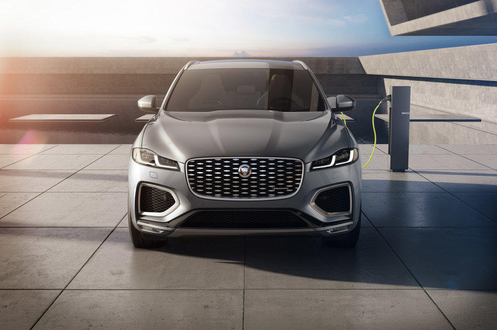 364521 jag f pace 21my 15 studio exterior front phev 150920 10096a large 1600091384
