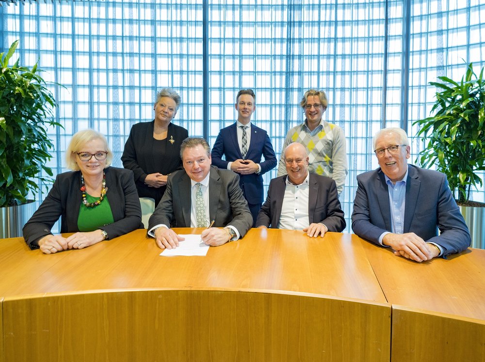 269458 20180110%20regio%20ondertekening%20laaggeletterdheid 1c03e0 large 1515663819