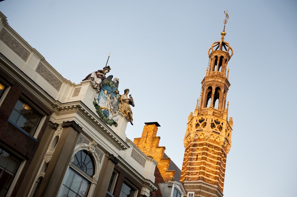 361528 nat binnenstad%20stadhuis%20beeldengroep%20op%20moriaanshoofd a77db2 large 1597821878