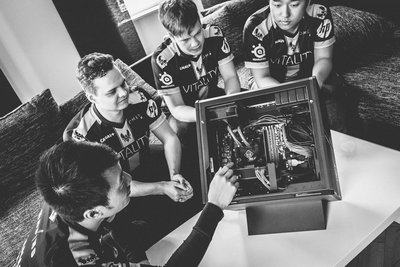 222020 8r4a6884 acf826 medium 1471363551