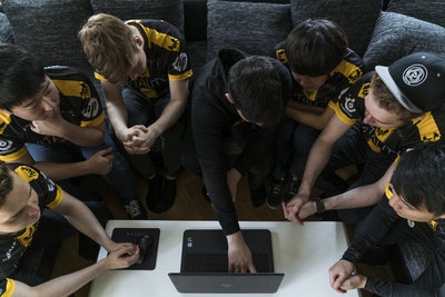 222021 hp2 affed1 medium 1471363557