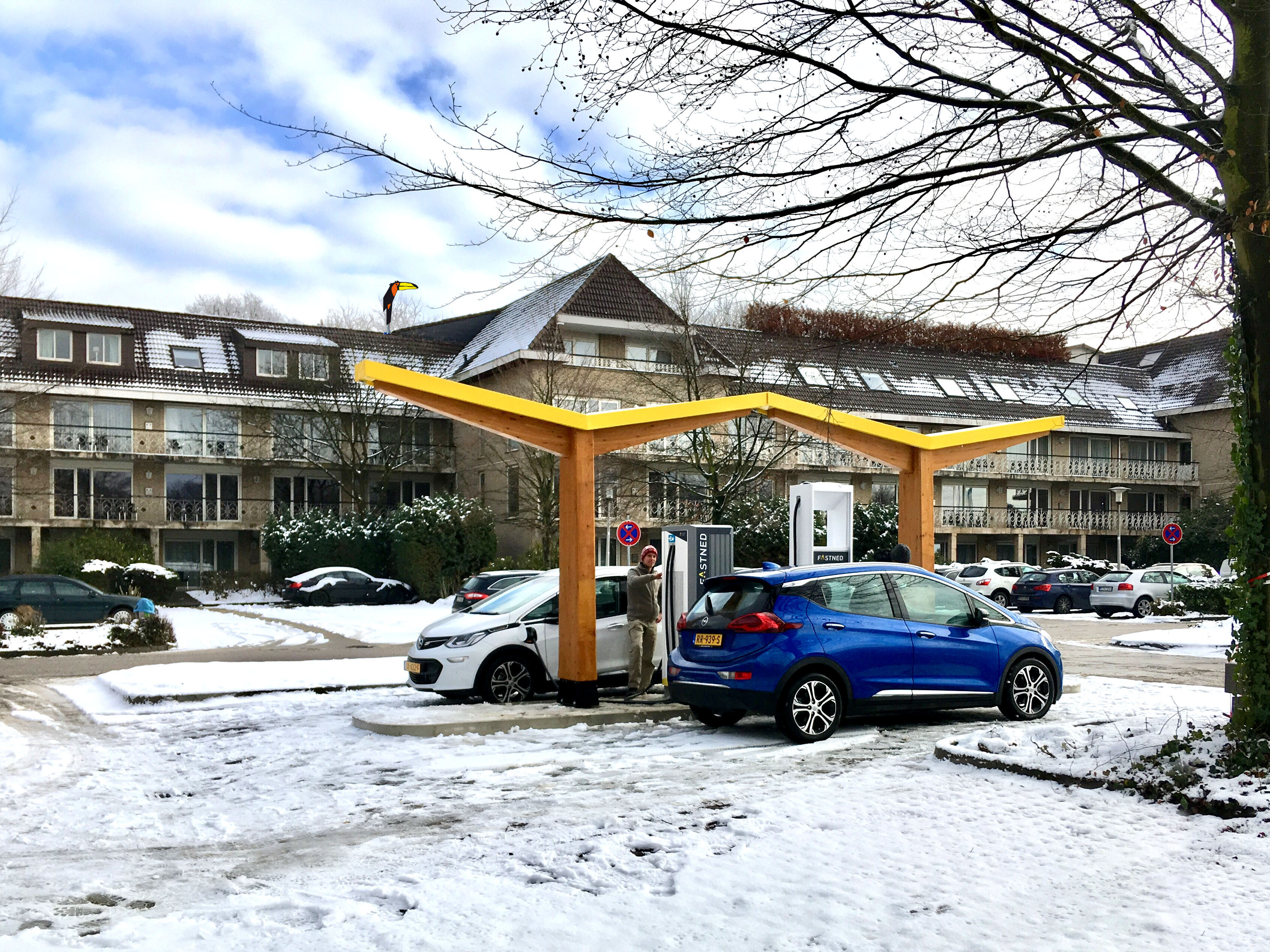 302668 fastned%20fast%20charging%20station%20at%20van%20der%20valk%20hotel %20gladbeck germany 4ec0ad original 1549290701
