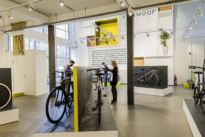 VANMOOF ADAM LR credits Charlotte Visser 8