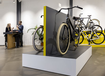 VANMOOF ADAM LR credits Charlotte Visser 4
