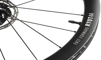 FFWD-RYOT44-WHT-model