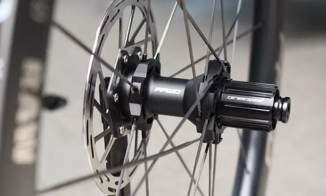 FFWD RAW hub