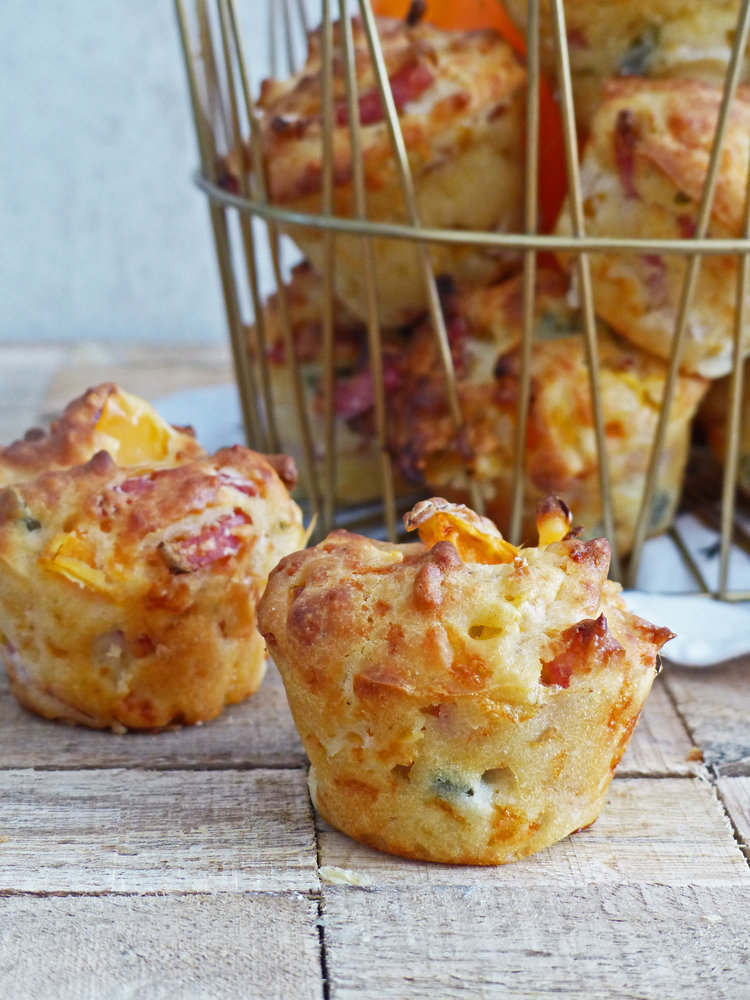 244213 hartige%20muffins%20met%20oranje%20paprika%20en%20ham%20 %20kopie 8f78c2 large 1492769714