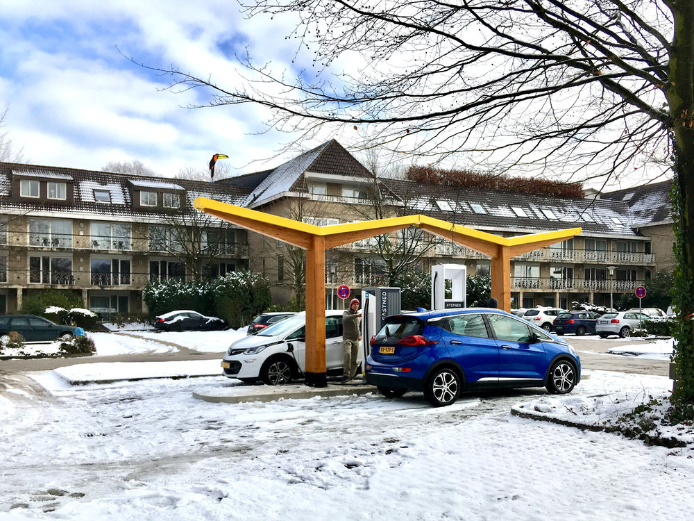 302667 fastned%20fast%20charging%20station%20at%20van%20der%20valk%20hotel %20gladbeck germany 62121a large 1549290140