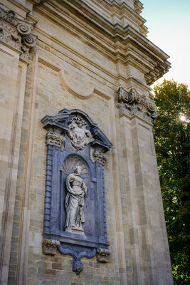 Een detail van de kerk.