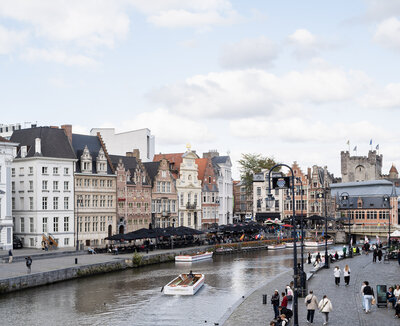 De nieuwe vleugel van Design Museum Gent.