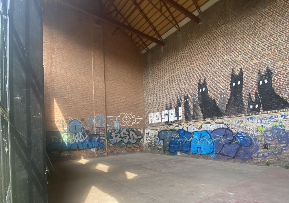 De loods op de FNO-site.