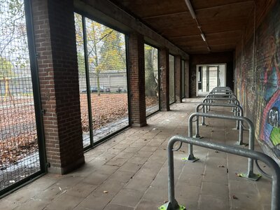 De nieuwe buurtfietsenstalling.