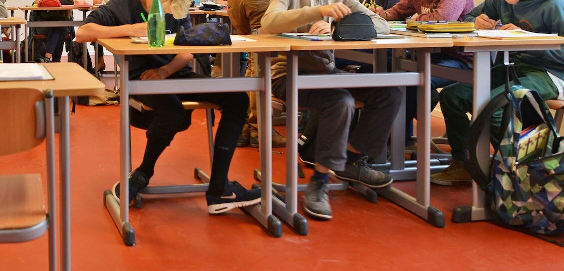 428192-School-e6cff5-original-1651587092 (1).jpg