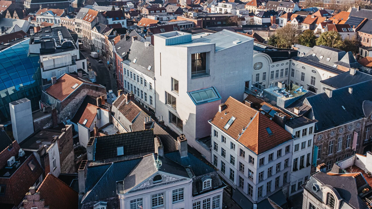 De nieuwe vleugel van het Design Museum Gent.
