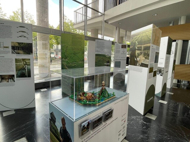 Een van de mini-expo's in de oude bib.