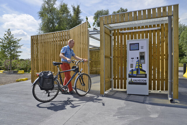 De fietsenstalling met badgesysteem.
