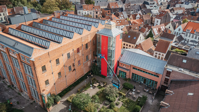 Fred Battle aan de slag bij het Industriemuseum.