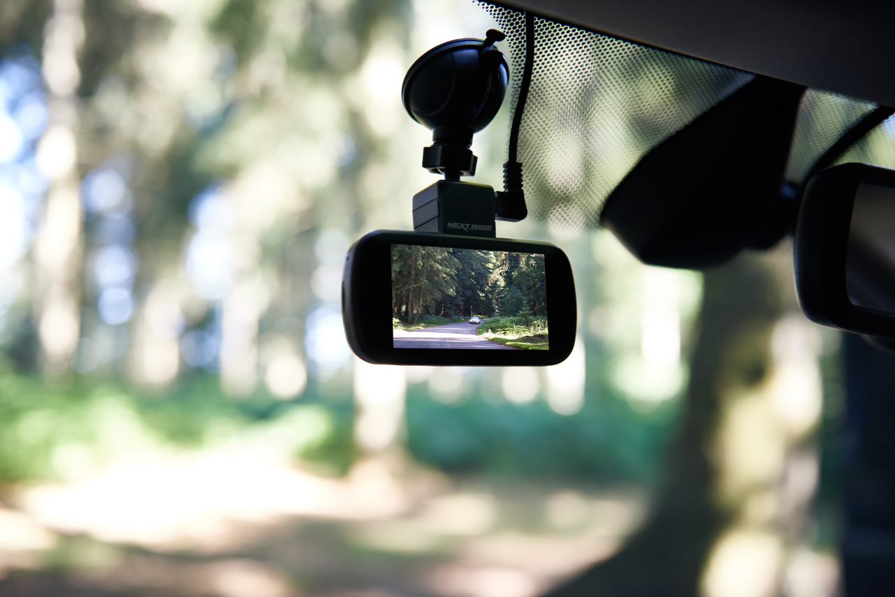 Familielid Vervolgen geweten Een dashcam kopen: hier moet je op letten - Persberichten.com