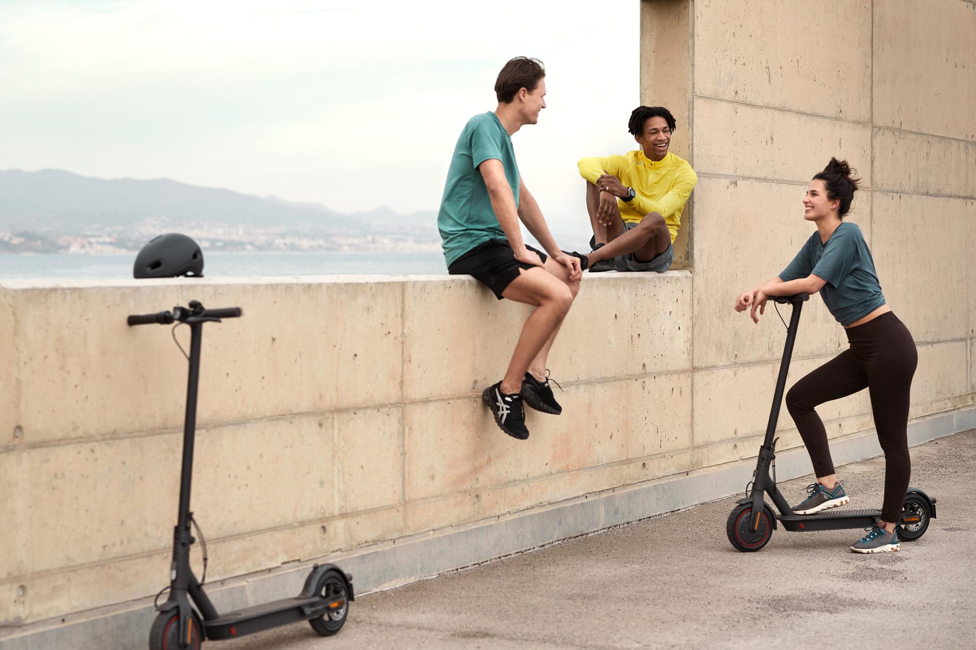 359409 mi%20electric%20scooter%20pro%202 9 23e520 original 1594896558