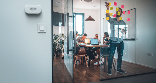 382421 airthings view plus for business lifestyle meeting room pm co2 web 8585a7 original 1615985024