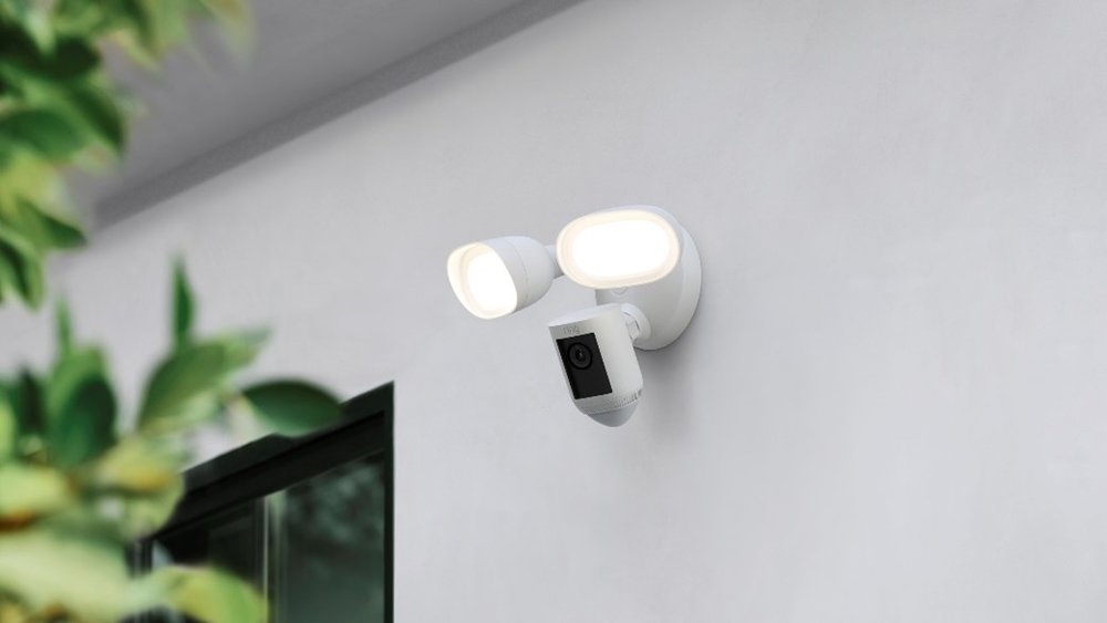 384416 floodlight%20cam%20wired%20pro 4f4f87 large 1617802405