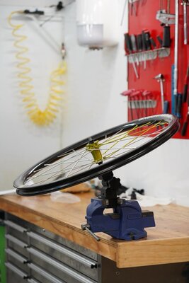 Remco Tools Wheel holder Demo 1.jpeg