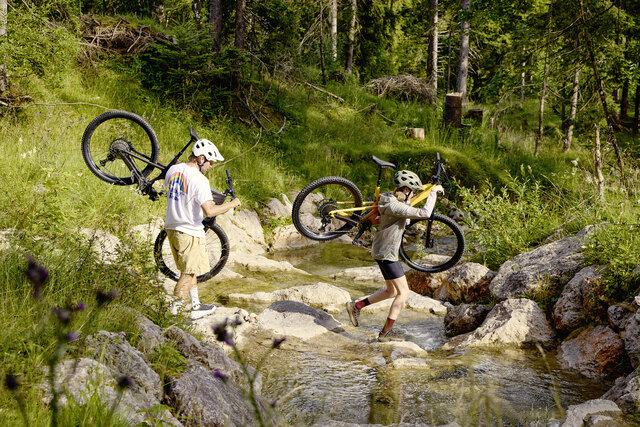 20250720_bravobike-jobrad_Tag-1_Nature_06_Explorer_MTB_2876_LL_150dpi (1).jpg