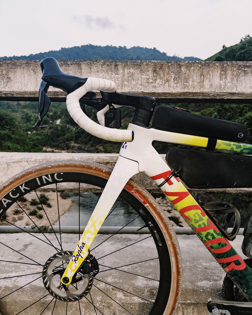post-carry-co-slim-top-tube-pack-small-1.jpg