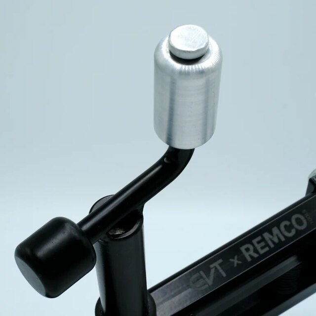 EVT_EU_Handle_Detail_01_12x12_c426c653-8480-493b-8e35-d84cb7e5af31.jpeg