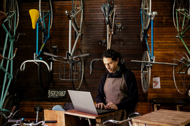 Fahrradladen_Laptop.jpg