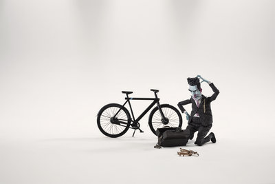 2022_SuperThieves_S3Dark_Uncropped_Still_6