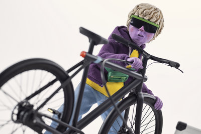 2022_SuperThieves_S3Dark_Uncropped_Still_16