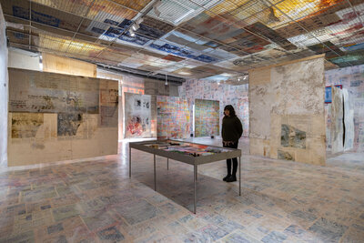 _DSC2843  Depot Solo #1 - Mandy El-Sayegh, installation view, Depot of Museum Boijmans Van Beuningen, 2025. Photo Damian Griffiths