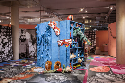 Museum Boijmans Van Beuningen Beyond Surrealism - Monster Chetwynd -  0152 - Fotografie Natascha Libbert.jpg