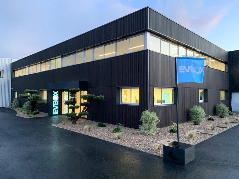 338675 evbox%20bordeaux%20factory%20reopening bf2a39 large 1574668920