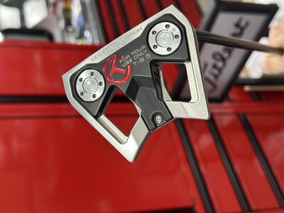 Cameron Young | Scotty Cameron Phantom 9.5R putter
