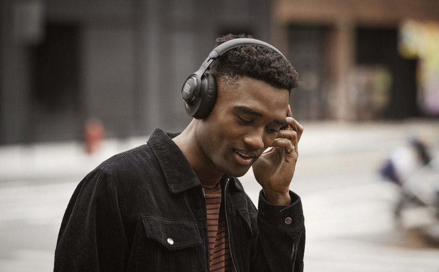 Los Mejores Audífonos JBL Inalámbricos para este 2026: Guía Definitiva por Series y Presupuesto