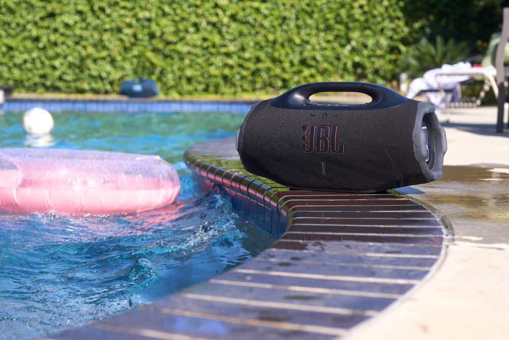 608783 jbl%20boombox%204%20lifestyle%20%282%29 e74b41 large 1756459443