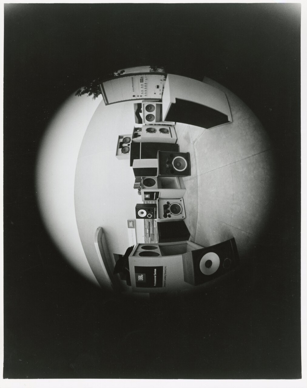 668743 jbl%2080th%203 529cbb large 1776775196