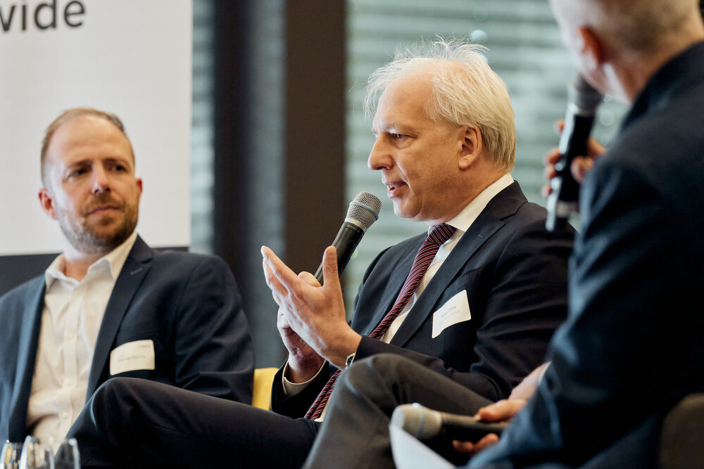 592107 127 5618f7 large 1747733158