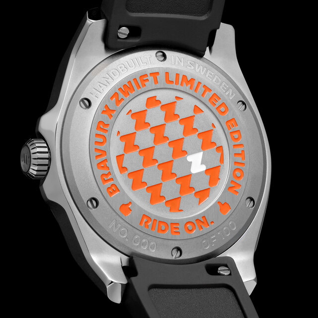 Bravur-Zwift-caseback black strap.jpg